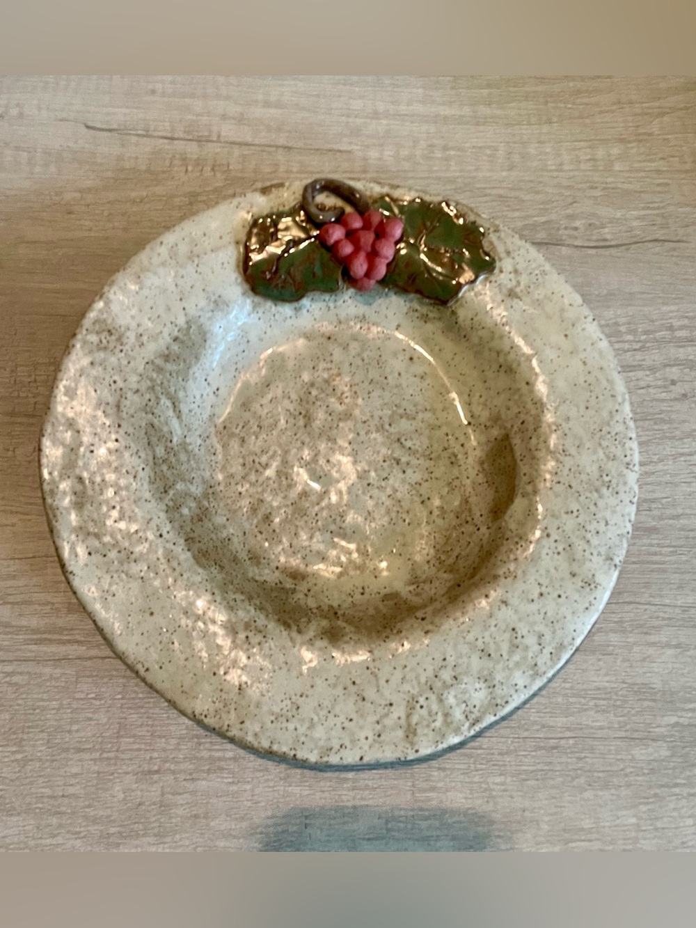 Vintage Speckled Ceramic Bowl with Grape Leaf Accent - Picture 2 of 5